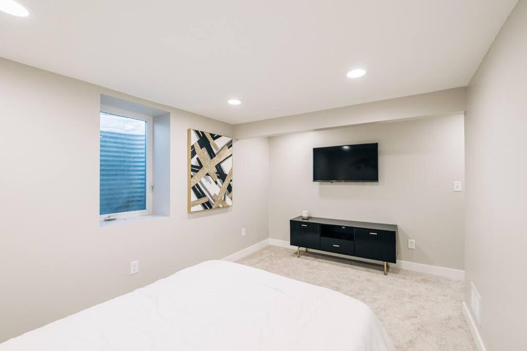 Beautiful Luxury Home Freshly Renovated With Big Yard, Seating & Grill Pad Cottage Grove Exterior foto